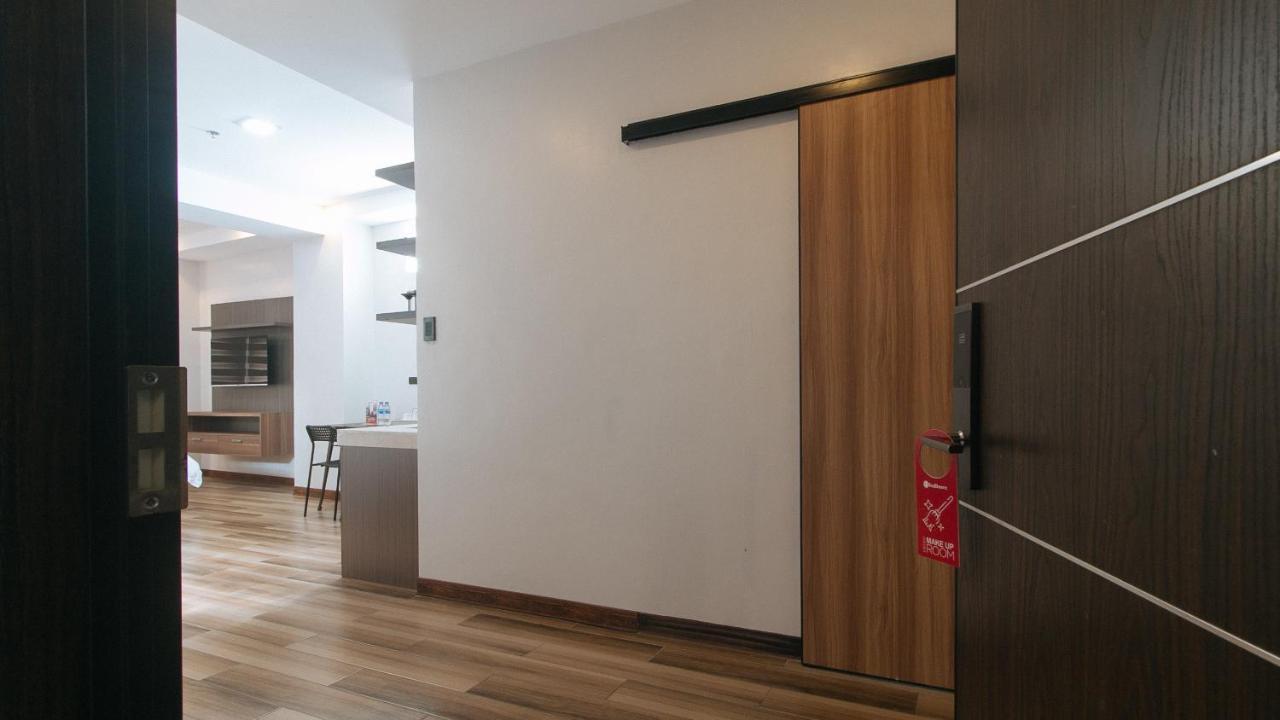 Reddoorz Plus @ Bez Tower And Residences San Juan San Juan  Kültér fotó